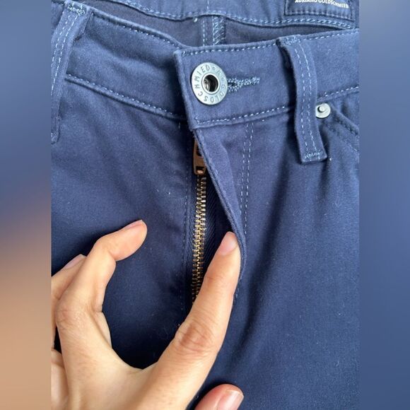 AG Adriano Goldschmied The Prima Mid Rise Cigarette Skinny Pants in Blue - Picture 8 of 11